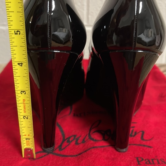 Christian Louboutin Wedge Patent Upper Heels, size 39 - Picture 7 of 8